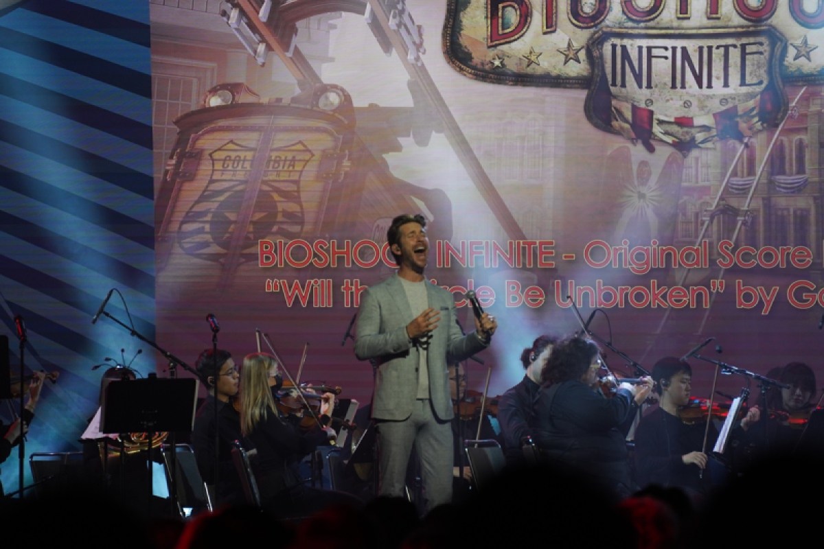 Troy Baker at the GDC concert.