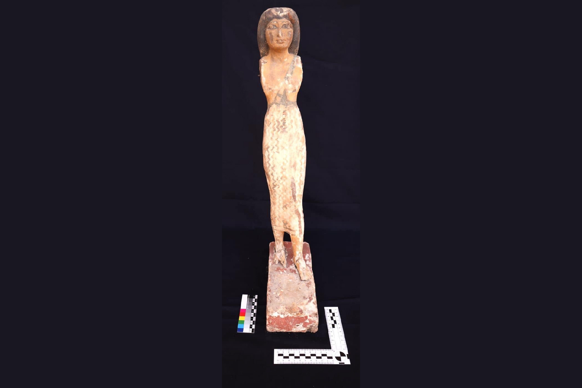 a figurine of a woman