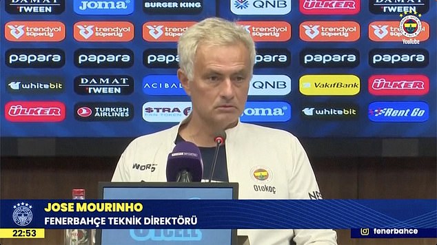 Mourinho later said that the Turkish Super Lig 'smells bad' in an incredible press conference